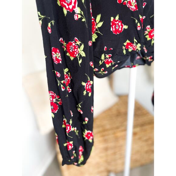 NWT Zara Floral Crop Top XS Black Twist Front Long Sleeve Romantic Garden Girl - Picture 4 of 8